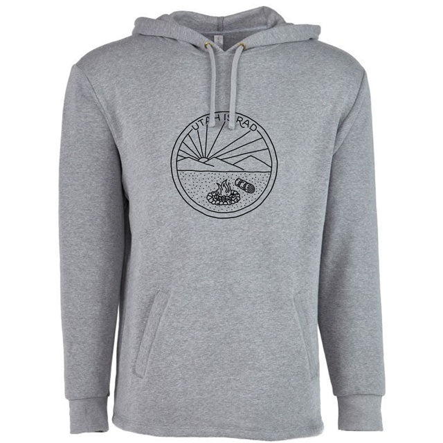 Camp Scene Après Hooded Pullover